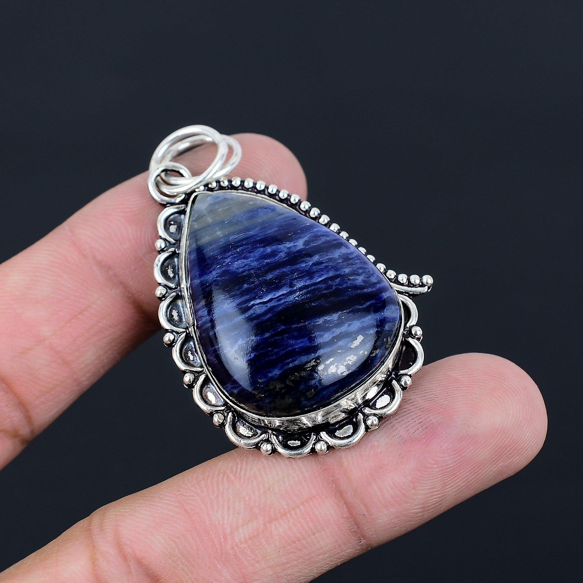 925 Sterling Silver Third Eye Chakra Natural Sodalite Artisan Daughter Pendant
925 Sterling Silver Third Eye Chakra Natural Sodalite Artisan Daughter Pendant