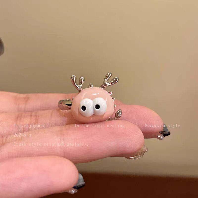 Cute Big-Eyed Boy, Open Ring, Girl Niche Design, Fashionable Personality, Index Finger Ring, Girlfriend, Couple, Versatile Ring.
Cute Big-Eyed Boy, Open Ring, Girl Niche Design, Fashionable Personality, Index Finger Ring, Girlfriend, Couple, Versatile Ring.