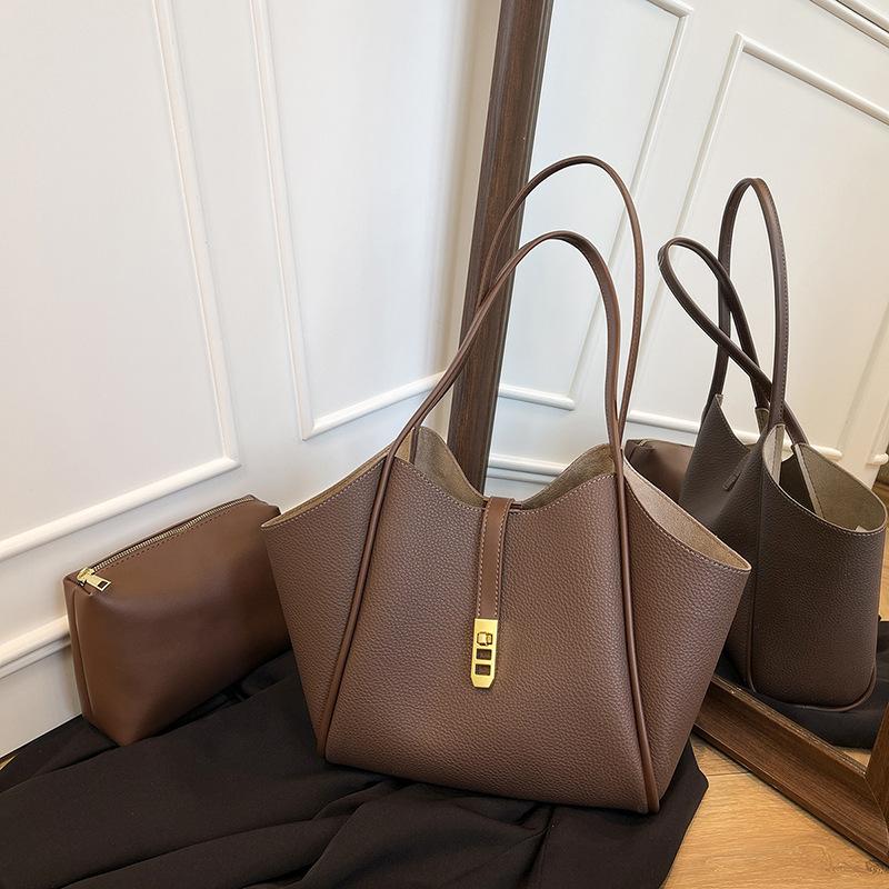 Простая сумка-тоут большой вместимости, женская новая модная контрастная сумка через плечо под мышкой, сумка-тоут для поездок на работу коричневый
Простая сумка-тоут большой вместимости, женская новая модная контрастная сумка через плечо под мышкой, сумка-тоут для поездок на работу коричневый