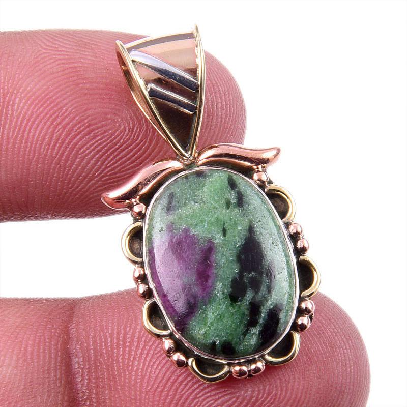 Подарочный двухцветный кулон Ruby In Zoisite из стерлингового серебра 925 пробы, созданный в лаборатории, 1,25 дюйма c8S05
Подарочный двухцветный кулон Ruby In Zoisite из стерлингового серебра 925 пробы, созданный в лаборатории, 1,25 дюйма c8S05
