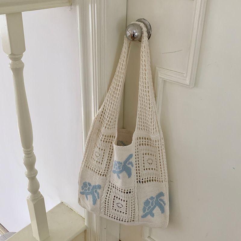 New fashion literary and artistic style single shoulder knitted woven bag summer large-capacity hollow seaside wind tote bag
New fashion literary and artistic style single shoulder knitted woven bag summer large-capacity hollow seaside wind tote bag