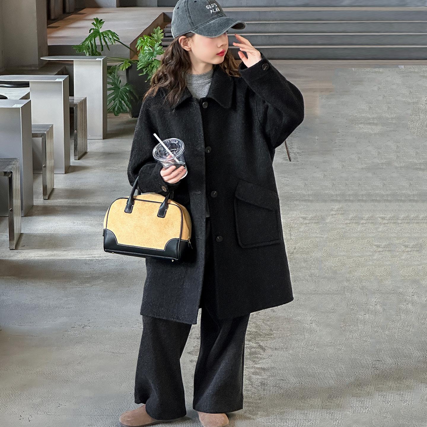 2025 Girls Woolen Coat: Stylish Autumn/Winter Korean-Style Overcoat for Big Girls 140 cm чёрный
2025 Girls Woolen Coat: Stylish Autumn/Winter Korean-Style Overcoat for Big Girls 140 cm чёрный