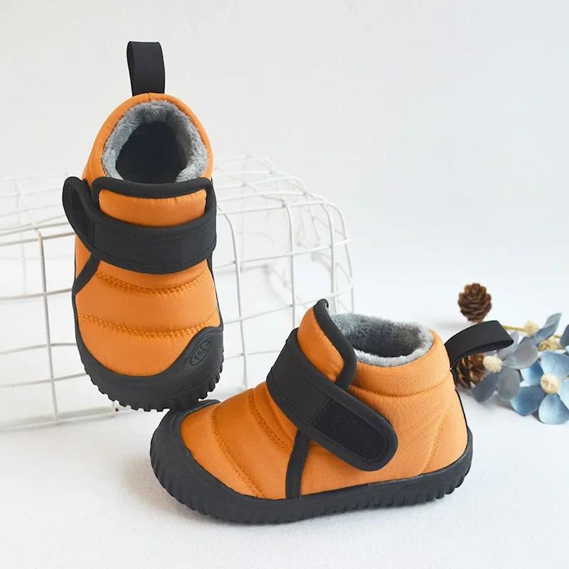 Winter children new velvets cotton shoes baby casual soft-soled warm cotton boots boys and girls fashion short snow boots 21 insole 13.5cm
Winter children new velvets cotton shoes baby casual soft-soled warm cotton boots boys and girls fashion short snow boots 21 insole 13.5cm