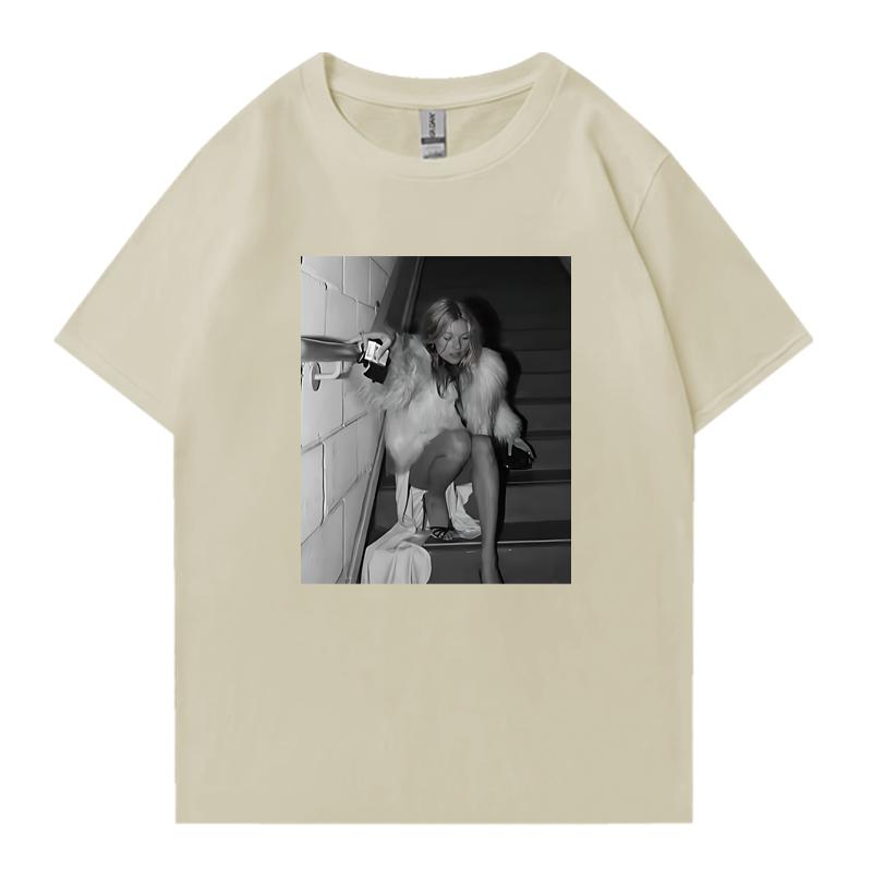 Fashion Kate Moss Vintage Graphic Street Hip Hop Short Sleeve Tshirts Unisex Women 100 Cotton Oversized Summer Tee Shirt Unisex 4XL
Fashion Kate Moss Vintage Graphic Street Hip Hop Short Sleeve Tshirts Unisex Women 100 Cotton Oversized Summer Tee Shirt Unisex 4XL