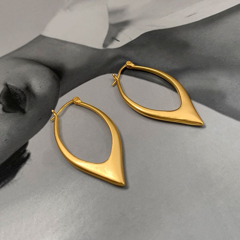 Fashion Matte Gold V-Shaped Earring Ear Clip Female Special-Interest Design Fancy Ear Stud Earring Retro Graceful Earrings Frosted Gold V-Shaped Earrings
Fashion Matte Gold V-Shaped Earring Ear Clip Female Special-Interest Design Fancy Ear Stud Earring Retro Graceful Earrings Frosted Gold V-Shaped Earrings