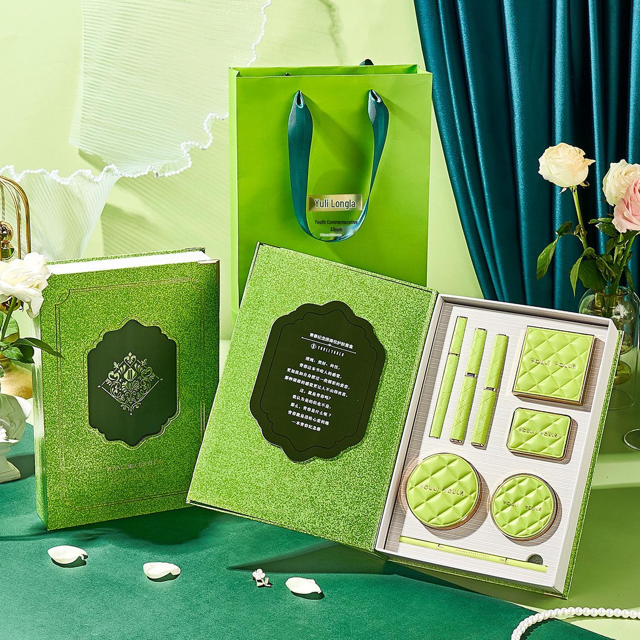 Аутентичный 8-предметный набор для макияжа для молодежного ежегодника для студентов
Аутентичный 8-предметный набор для макияжа для молодежного ежегодника для студентов