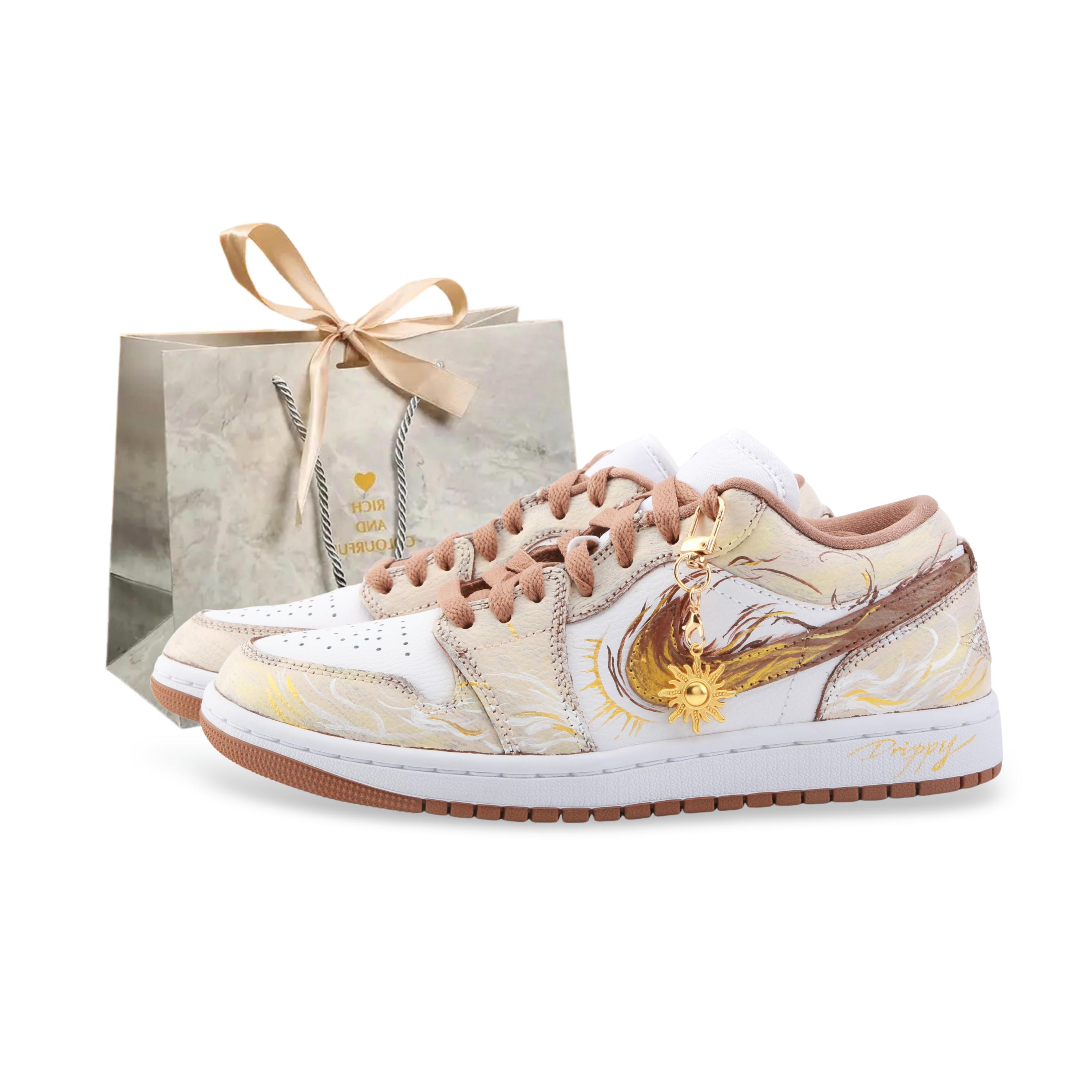 Jordan Air Jordan 1 Drippy Sun God Low top Vintage Basketball Shoes Unisex Beige Gold DC0774-202(Team889-) 36.5
Jordan Air Jordan 1 Drippy Sun God Low top Vintage Basketball Shoes Unisex Beige Gold DC0774-202(Team889-) 36.5