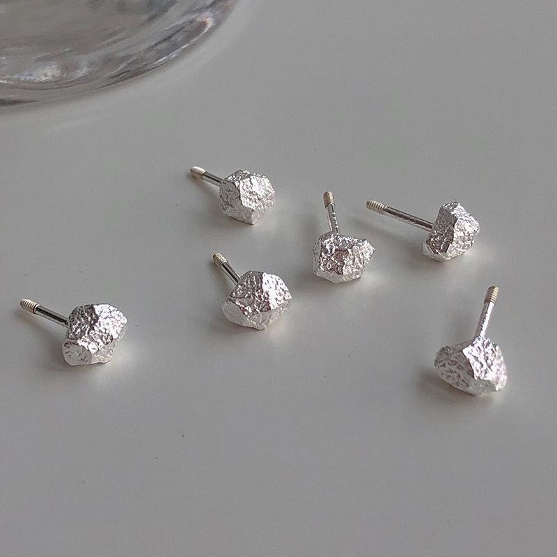 Korean Style S925 Sterling Silver Women s Earrings - Simple, Elegant, Versatile Studs 925 Silver
Korean Style S925 Sterling Silver Women s Earrings - Simple, Elegant, Versatile Studs 925 Silver