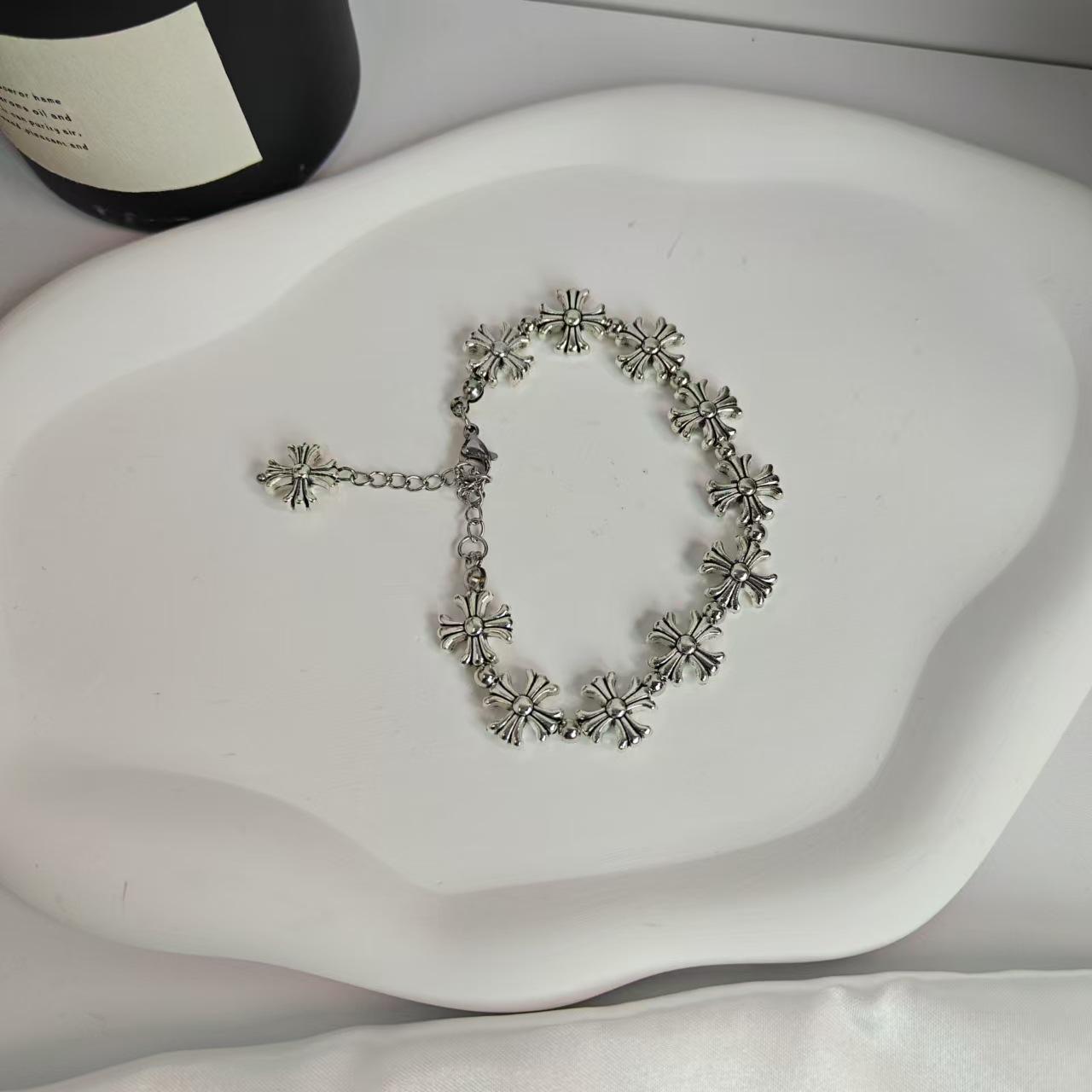 Unisex European & American Hip Hop Style Croatian Cross Necklace Sweatshirt Chain.
Unisex European & American Hip Hop Style Croatian Cross Necklace Sweatshirt Chain.