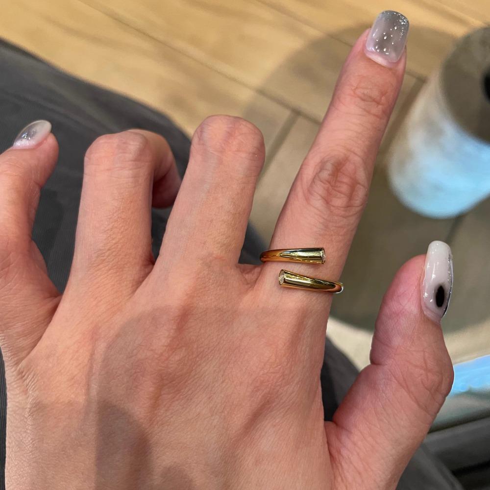 Vintage Women Rings Rolled Edge Diamond Row Ring Stackable Pigeon Egg Duet Jewelry for Women adjustable
Vintage Women Rings Rolled Edge Diamond Row Ring Stackable Pigeon Egg Duet Jewelry for Women adjustable