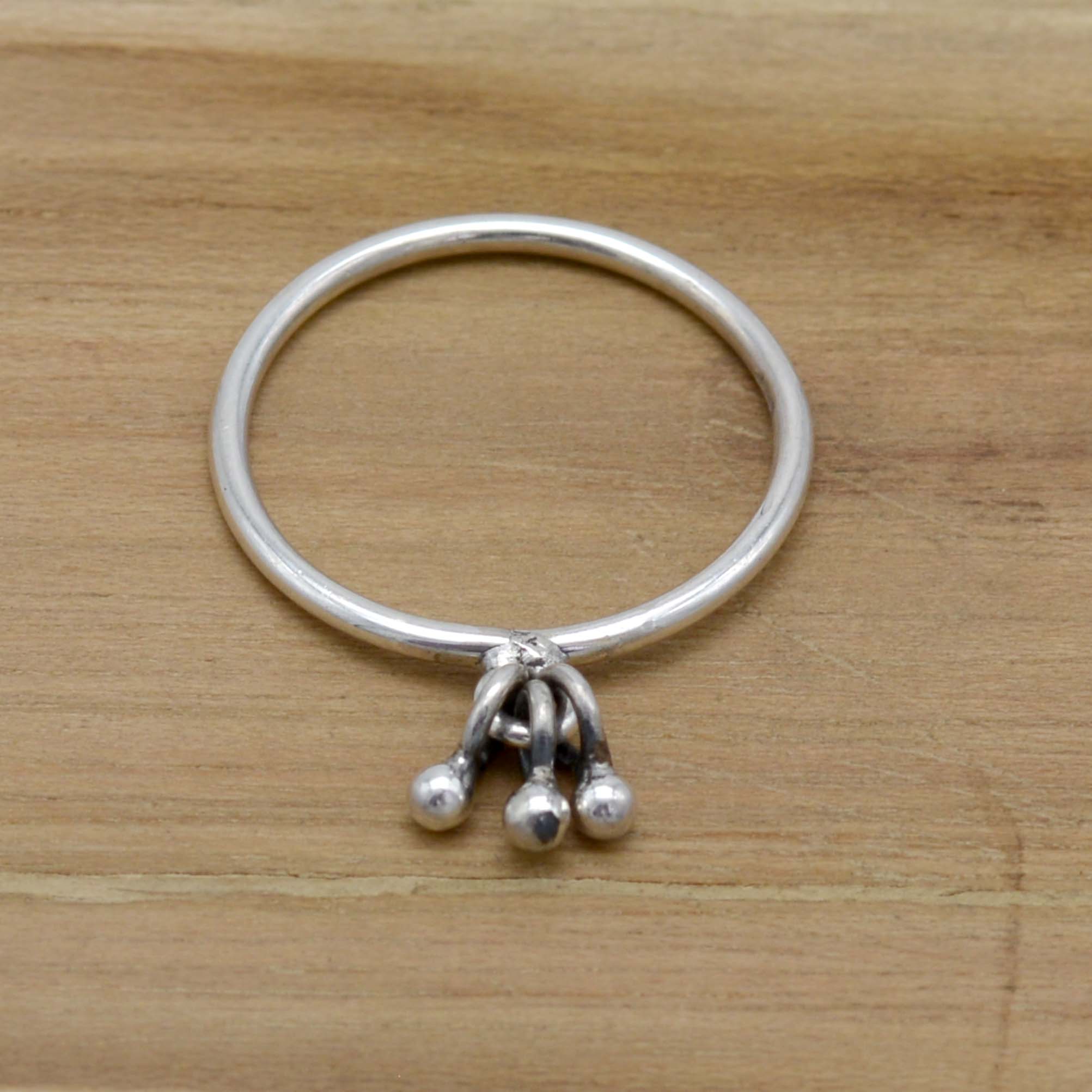 Кольцо из стерлингового серебра 925 пробы, 3 крутых провода Handamde Women Simple Ring Jewelry 4 серебряный
Кольцо из стерлингового серебра 925 пробы, 3 крутых провода Handamde Women Simple Ring Jewelry 4 серебряный