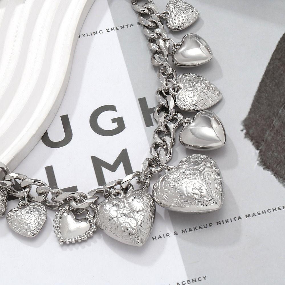 Carving Flowers Heart Pendant Necklaces Creative Collarbone Chain Jewelry Bead Chain Gift золотой
Carving Flowers Heart Pendant Necklaces Creative Collarbone Chain Jewelry Bead Chain Gift золотой