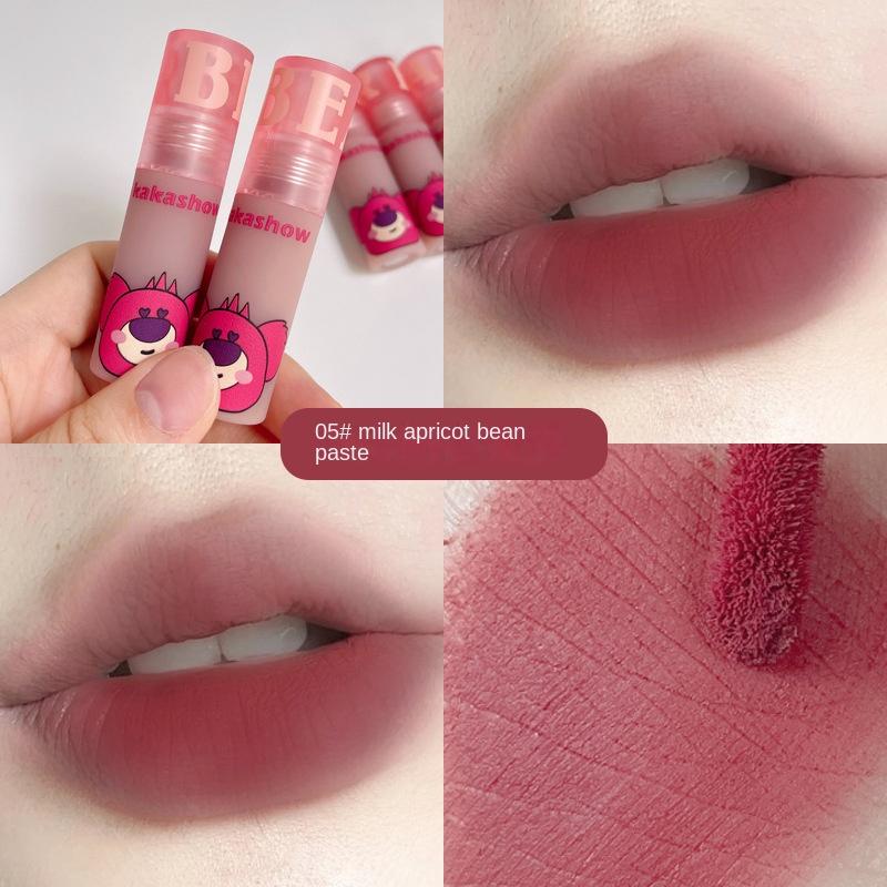 Глазурь для губ с клубничным медведем, бархатная матовая матовая глазурь, грязевая увлажняющая, не легко испачканная чашка, милая помада белого цвета
Глазурь для губ с клубничным медведем, бархатная матовая матовая глазурь, грязевая увлажняющая, не легко испачканная чашка, милая помада белого цвета