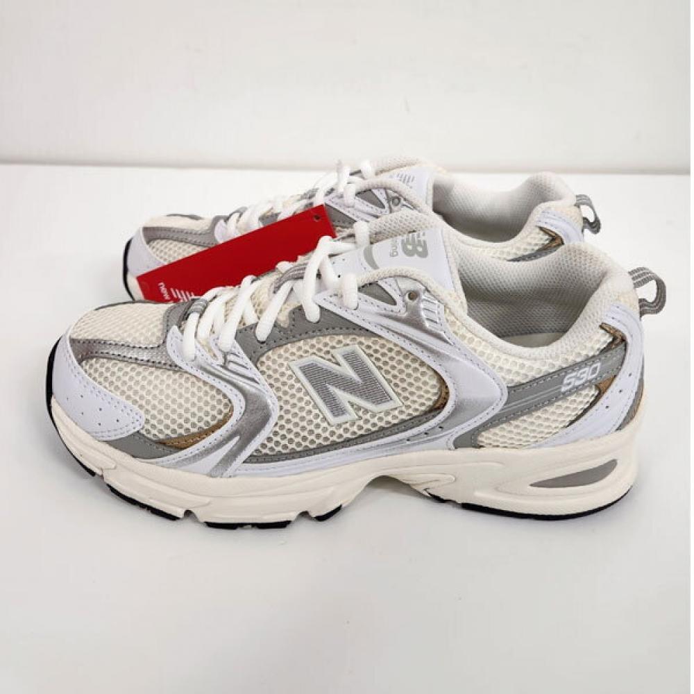 Кроссовки New Balance Mr530dam Nbpdgs113w (10)White/220
Кроссовки New Balance Mr530dam Nbpdgs113w (10)White/220