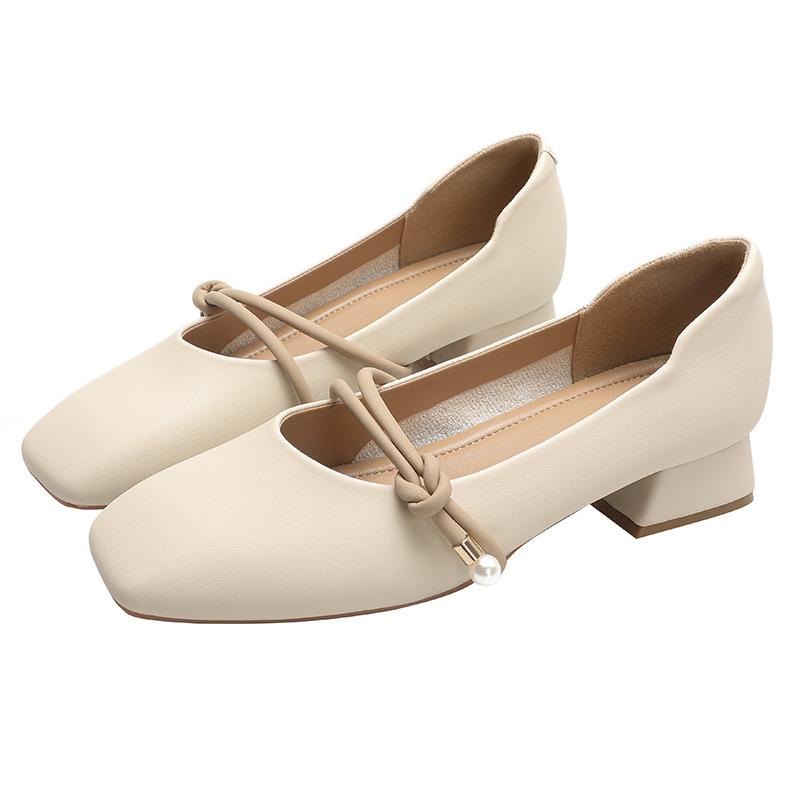 French low-heeled light-mouth single shoes with skirt grandma shoes 2024 new Huizhou women s shoes with square head Mary Jane shoes 40
French low-heeled light-mouth single shoes with skirt grandma shoes 2024 new Huizhou women s shoes with square head Mary Jane shoes 40