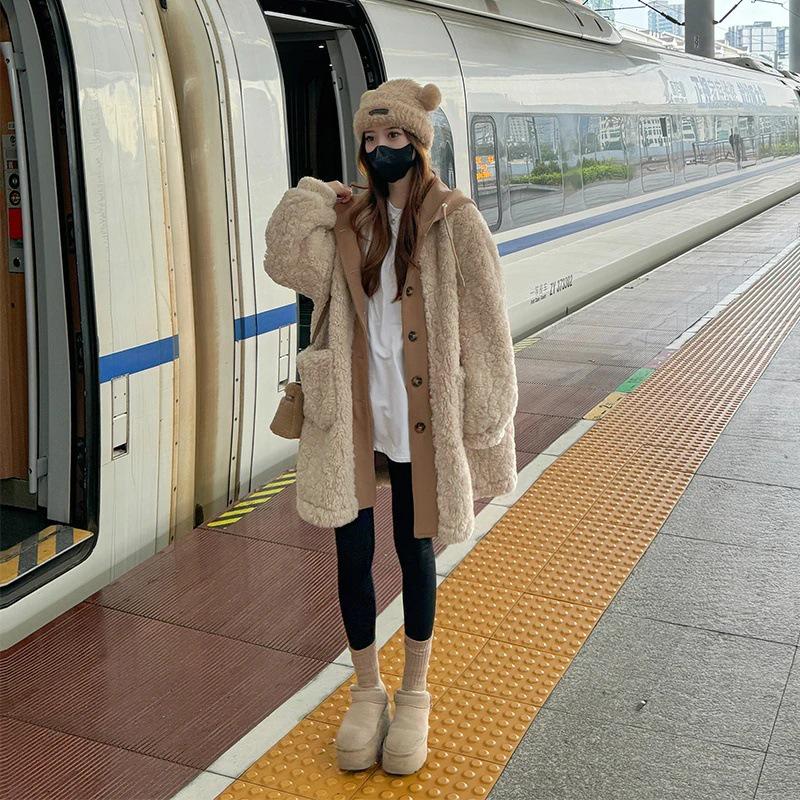 Korean Style Hooded Fur Coat for Women – Winter Cotton-Padded Loose Fit Jacket M
Korean Style Hooded Fur Coat for Women – Winter Cotton-Padded Loose Fit Jacket M