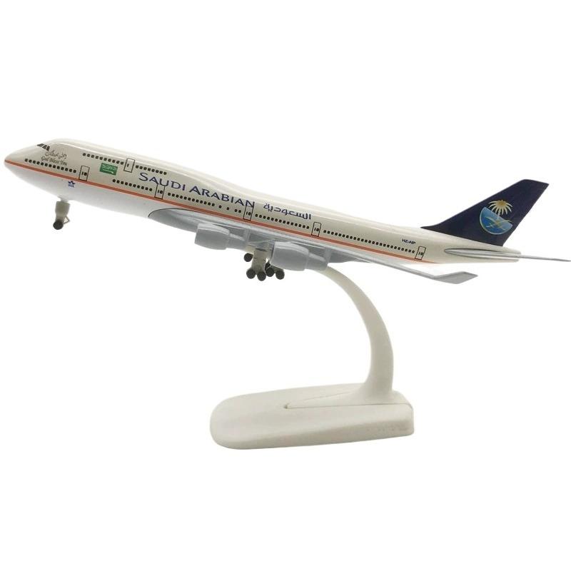1/400 Scale Airplane Toy Model 20cm Scale Aircraft Saudi B747 Metal Replica Alloy Material with Landing Gear Ornaments Children s Toys Boys
1/400 Scale Airplane Toy Model 20cm Scale Aircraft Saudi B747 Metal Replica Alloy Material with Landing Gear Ornaments Children s Toys Boys