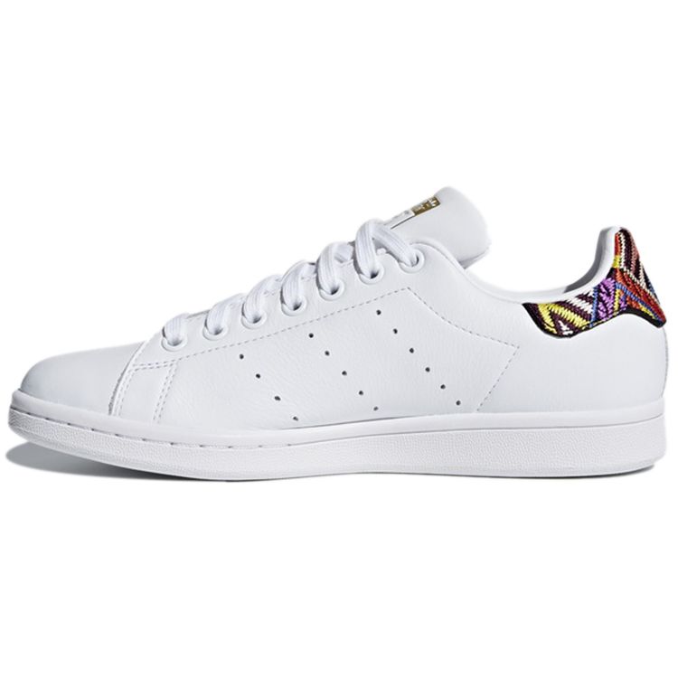 Adidas The FARM Company x Stan Smith Passinho Женские кроссовки White Footwear-White CQ2814
Adidas The FARM Company x Stan Smith Passinho Женские кроссовки White Footwear-White CQ2814
