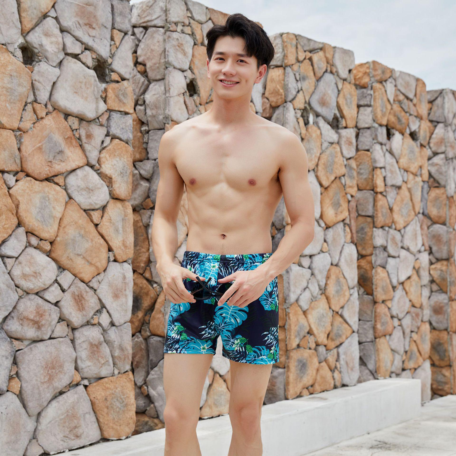 Floral Swim Trunks with Anti-Embarrassment Flat Leg Design for Plus Size Men Waist 38cm (85-115kg)
Floral Swim Trunks with Anti-Embarrassment Flat Leg Design for Plus Size Men Waist 38cm (85-115kg)