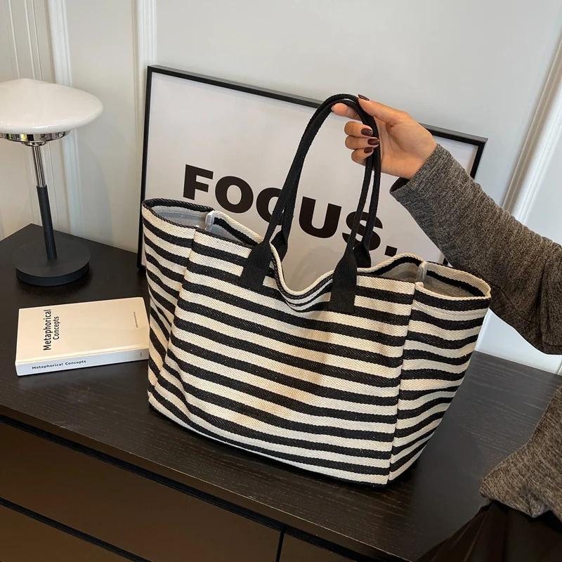 Women s Bag Large Capacity Totes Girls Casual Canvas Shopping Bag Female Handbags Designer Shoulder Packs Fashion Bolso Mujer 47cm20cm33cm
Women s Bag Large Capacity Totes Girls Casual Canvas Shopping Bag Female Handbags Designer Shoulder Packs Fashion Bolso Mujer 47cm20cm33cm