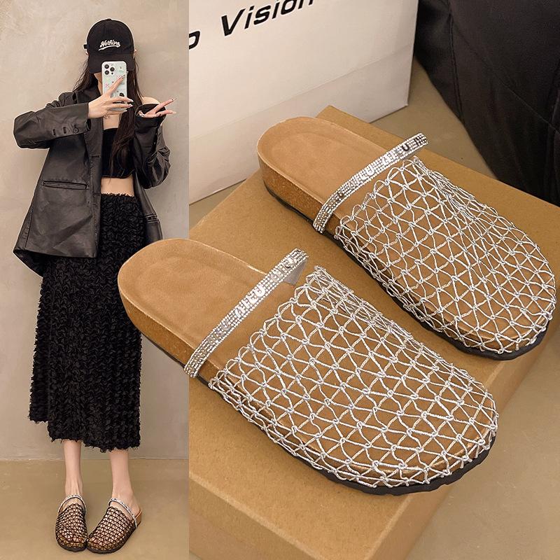 Summer new fisherman flat bottom round head baotou half slippers niche fishing net woven hollow cool slippers 35 чорний
Summer new fisherman flat bottom round head baotou half slippers niche fishing net woven hollow cool slippers 35 чорний