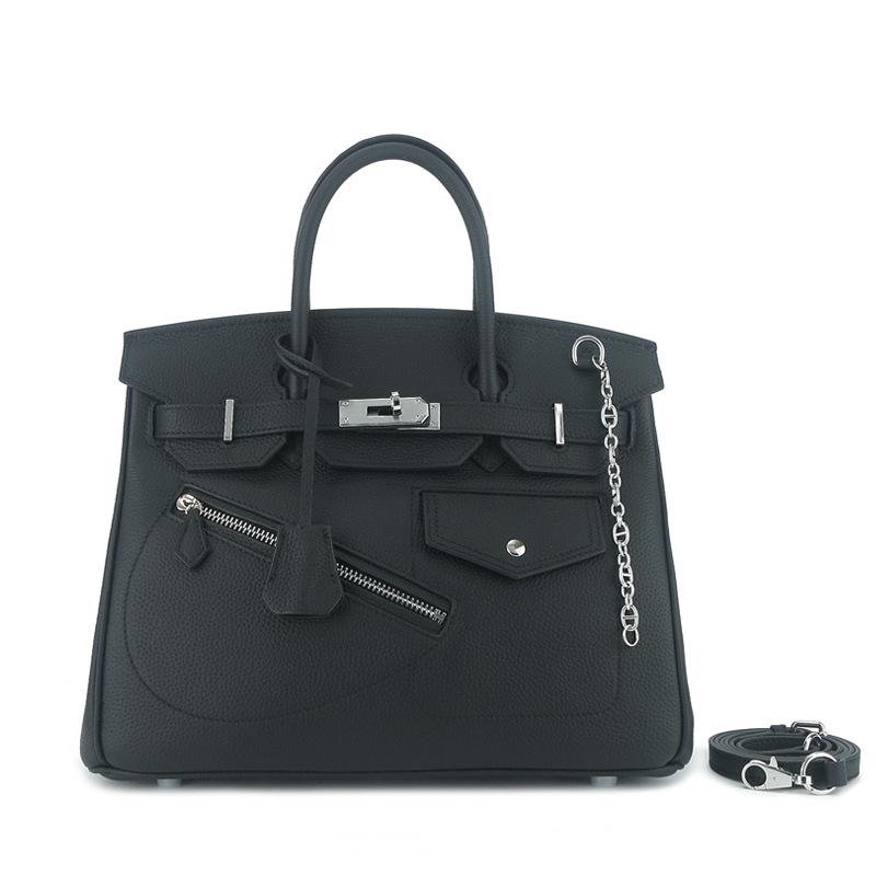 Сумка из натуральной кожи в стиле рок-панк для мотоцикла, высококлассная, модная, универсальная, из платиновой лицевой кожи, большой вместимости, женская 30x17x22cm чёрный