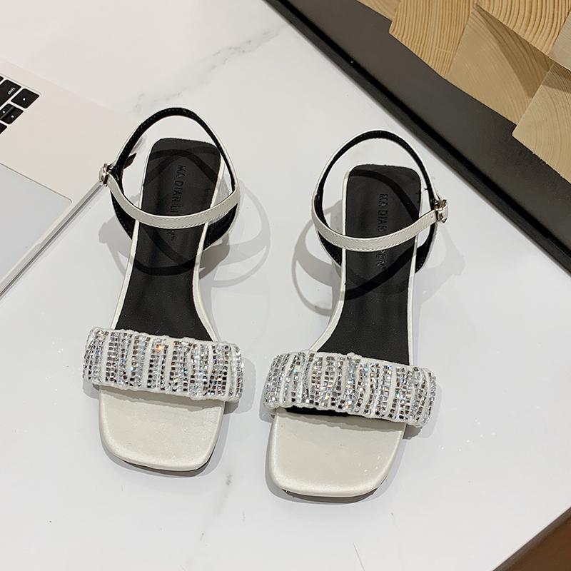 Mid Heel Square Heel Modern Sandals Buckle Strap Adult 2024 High Quality Women s Shoes Solid Bling Fashion Women s Sandals
Mid Heel Square Heel Modern Sandals Buckle Strap Adult 2024 High Quality Women s Shoes Solid Bling Fashion Women s Sandals