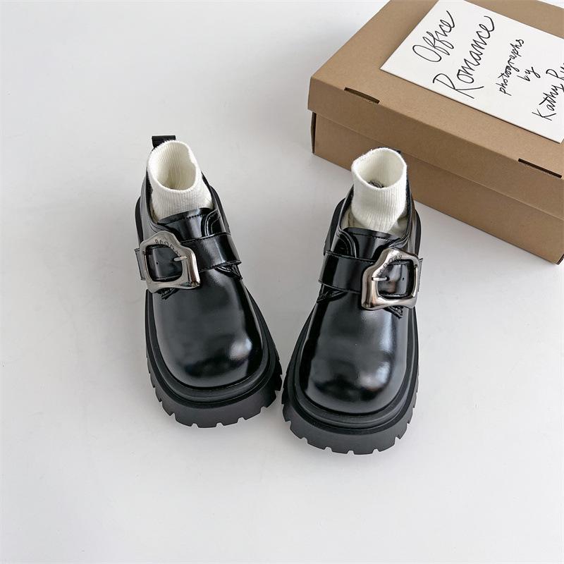 Fashion temperament brown French thick heel platform small leather shoes 2025 new autumn shallow mouth round head Mary Jane single shoes 40 чорний
Fashion temperament brown French thick heel platform small leather shoes 2025 new autumn shallow mouth round head Mary Jane single shoes 40 чорний