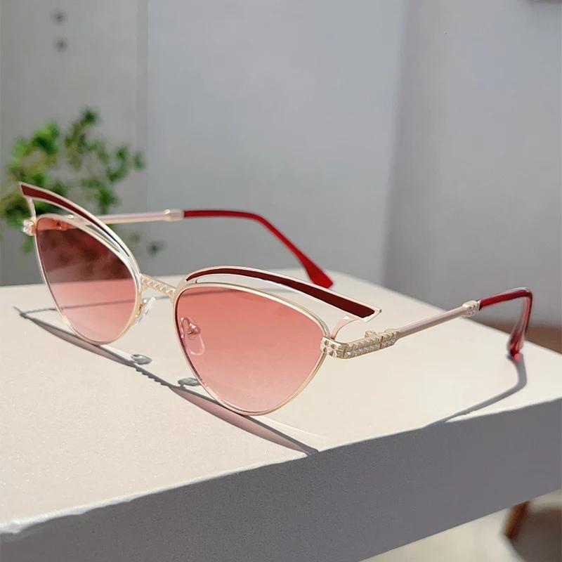 Солнцезащитные очки «кошачий глаз» с полыми дужками, женские, модные, с градиентными декоративными линзами, новый трендовый дизайн, повседневные уличные солнцезащитные очки as picture shows
Солнцезащитные очки «кошачий глаз» с полыми дужками, женские, модные, с градиентными декоративными линзами, новый трендовый дизайн, повседневные уличные солнцезащитные очки as picture shows