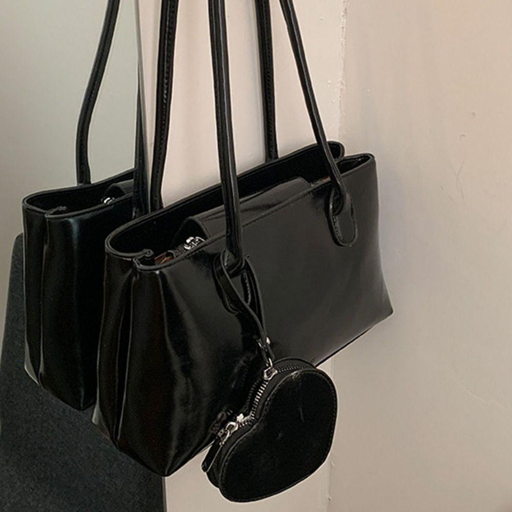 Korean Style French Underarm Bag PU Leather Small Square Bag Glossy Black Shoulder Bag Autumn червоний
Korean Style French Underarm Bag PU Leather Small Square Bag Glossy Black Shoulder Bag Autumn червоний