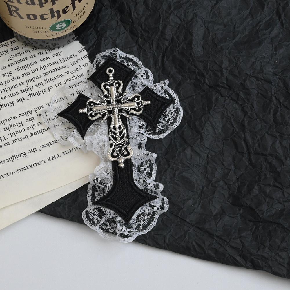 Gothic Punk Lace Cross Hair Clip Y2K Edgy Subculture Side Clip Women Headwear Fashion Accessory
Gothic Punk Lace Cross Hair Clip Y2K Edgy Subculture Side Clip Women Headwear Fashion Accessory