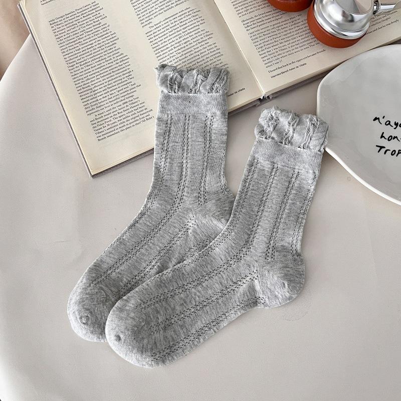 Trendy Children s Sock with Individualized Tear-out Design Round Tube Socks for Spring and Summer, Lightweight Plain-colored Mesh Open-weave Pile 1 pair світло-сірий колір
Trendy Children s Sock with Individualized Tear-out Design Round Tube Socks for Spring and Summer, Lightweight Plain-colored Mesh Open-weave Pile 1 pair світло-сірий колір
