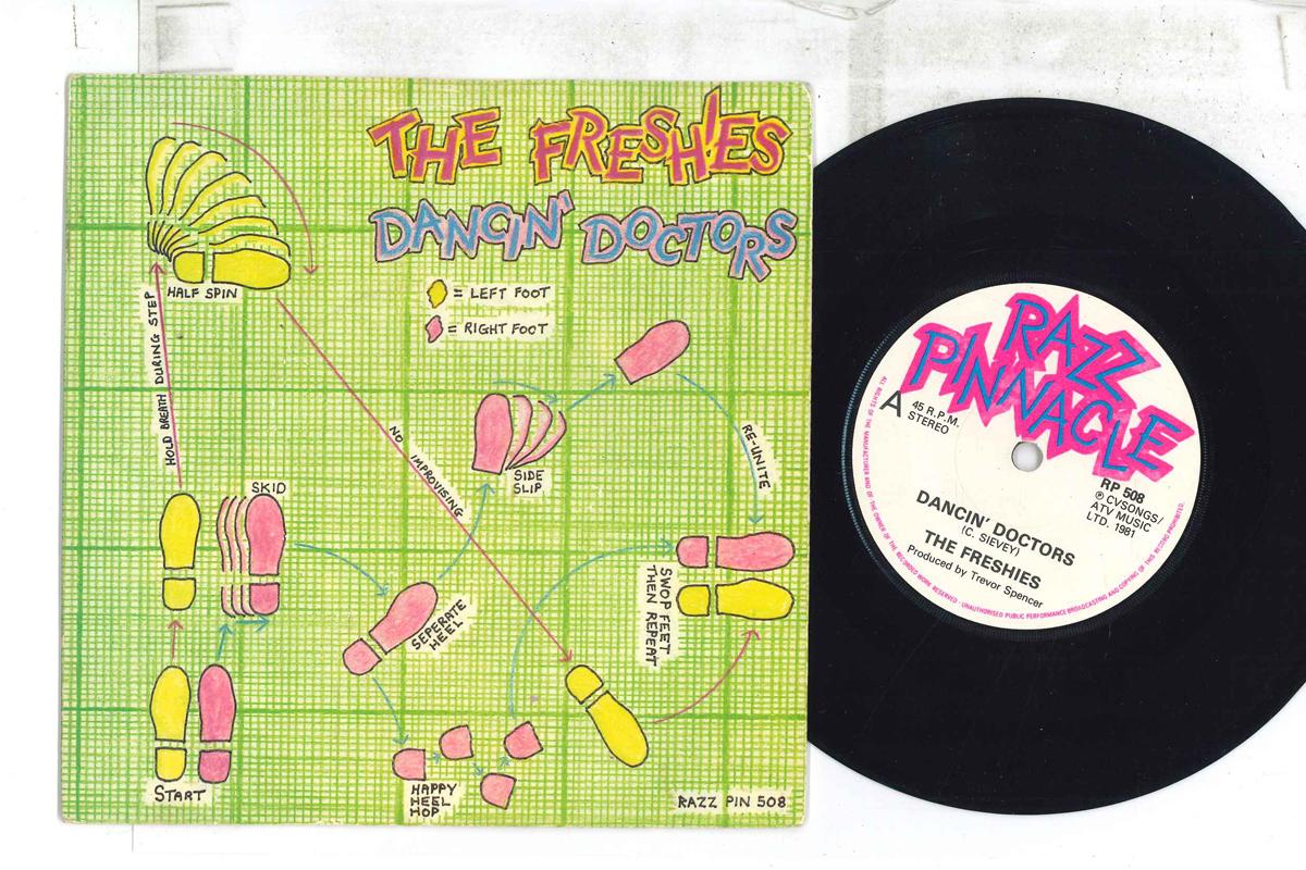 7inch Record FRESHIES - Dancin Doctors / One To One RP508 RAZZ 1981 UK Rock Used
7inch Record FRESHIES - Dancin Doctors / One To One RP508 RAZZ 1981 UK Rock Used