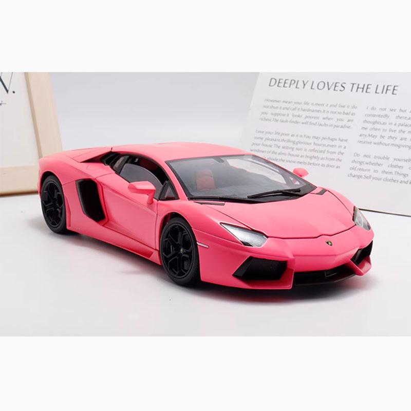 ВЕЛЛИ 1:18 масштаб Aventador LP700-4 имитационная модель игрушечной машинки из сплава статическое украшение коллекционное украшение подарок
ВЕЛЛИ 1:18 масштаб Aventador LP700-4 имитационная модель игрушечной машинки из сплава статическое украшение коллекционное украшение подарок