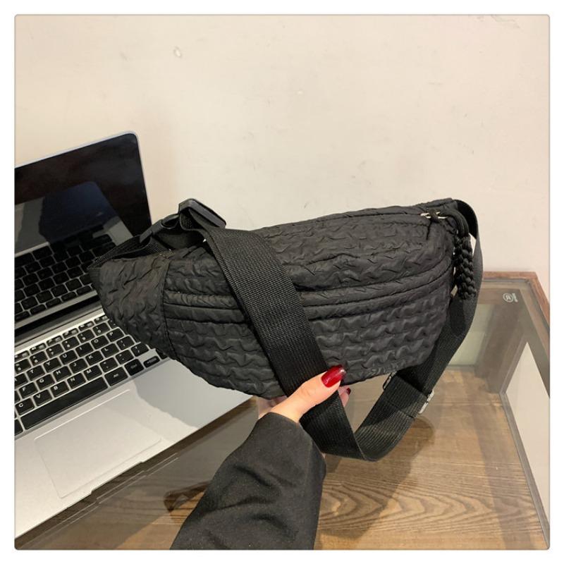 Breast bag Lightweight girl fashionable fresh and sweet shoulder bag Student class casual messenger bag fanny pack one size fits all
Breast bag Lightweight girl fashionable fresh and sweet shoulder bag Student class casual messenger bag fanny pack one size fits all