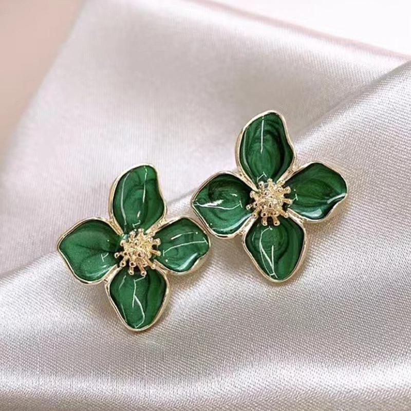 1Pair Temperament Simple Dropped Glaze Flower Stud Earrings For Women Girl Vintage Romantic Earrings Jewelry Accessories Gifts білий
1Pair Temperament Simple Dropped Glaze Flower Stud Earrings For Women Girl Vintage Romantic Earrings Jewelry Accessories Gifts білий