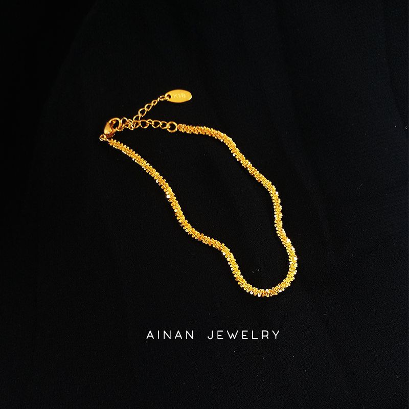 18K Звездная пыль Легче всего сочетать Можно мочить водой и не выцветает Позолоченный About 15+5cm long extended chain
18K Звездная пыль Легче всего сочетать Можно мочить водой и не выцветает Позолоченный About 15+5cm long extended chain