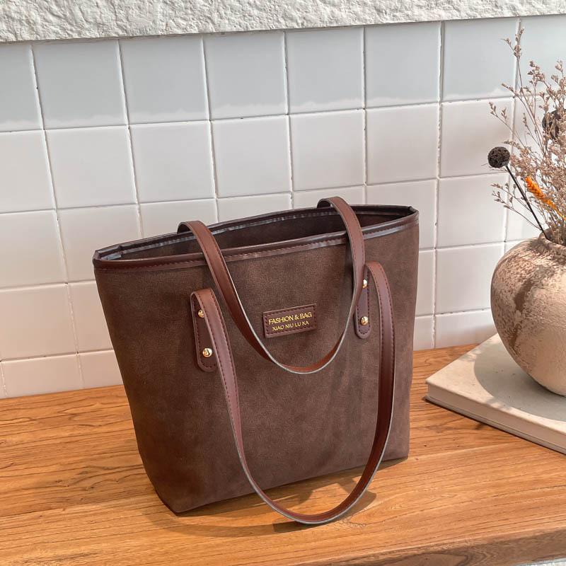 Womens Large Pu Tote Bag With Zipper Closure For Daily Casual Use кавовий
Womens Large Pu Tote Bag With Zipper Closure For Daily Casual Use кавовий