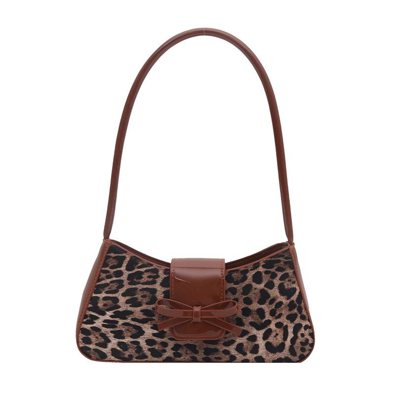 Premium texture portable small bag women s bag winter new leopard print splicing shoulder bag commuter armpit bag коричневий
Premium texture portable small bag women s bag winter new leopard print splicing shoulder bag commuter armpit bag коричневий