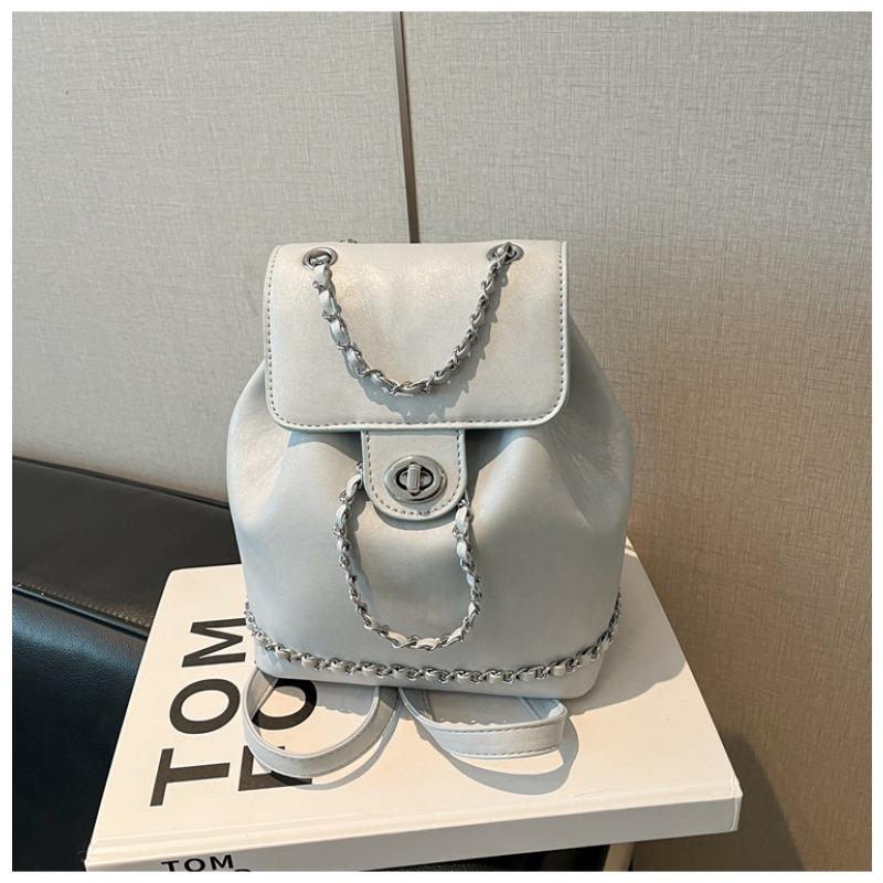 Large-capacity Dual-shoulder Bag - Simple and Casual, Versatile and Suitable for All Occasions
Large-capacity Dual-shoulder Bag - Simple and Casual, Versatile and Suitable for All Occasions