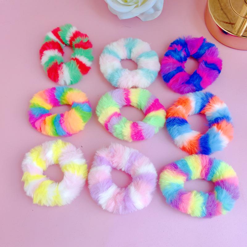 Rainbow 7CM Faux Rabbit Fur Plush Hair Tie - Autumn/Winter Collection - Multicolor Hair Accessory for Women
Rainbow 7CM Faux Rabbit Fur Plush Hair Tie - Autumn/Winter Collection - Multicolor Hair Accessory for Women