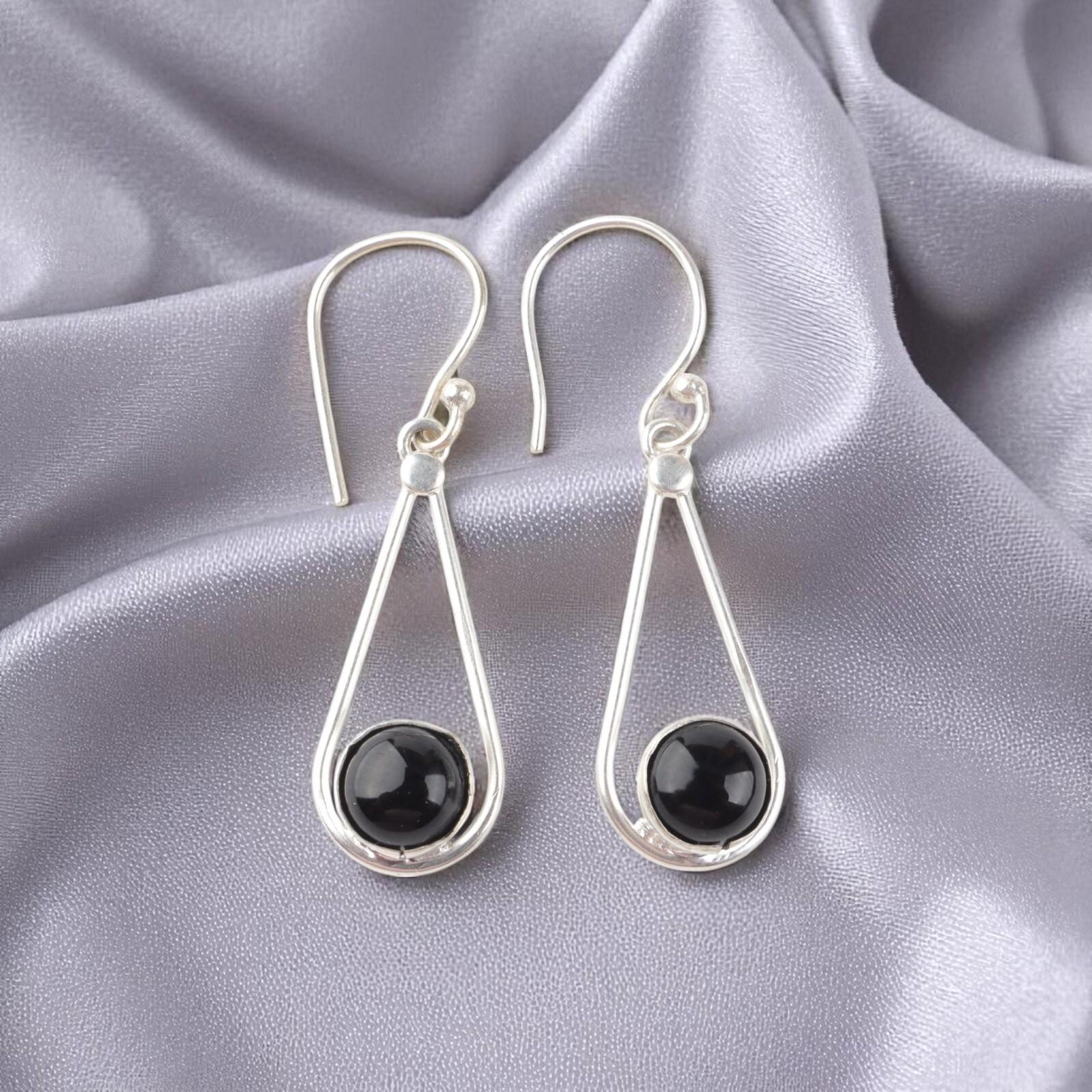 Black Tourmaline Gemstone 925 Sterling Silver Jewelry Handcrafted Earrings 1.76 EE-126-25
Black Tourmaline Gemstone 925 Sterling Silver Jewelry Handcrafted Earrings 1.76 EE-126-25