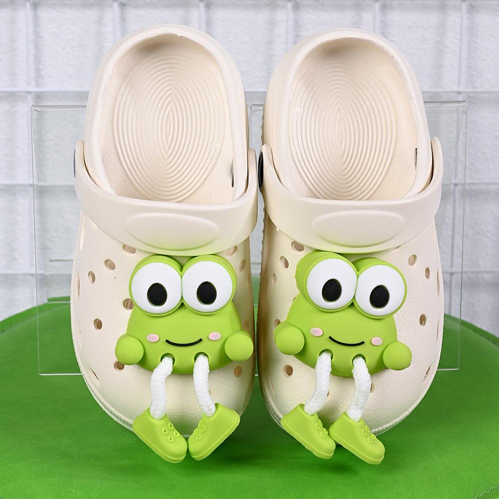 Summer New Cute Cartoon Frog Hole Sandals for Children Comfortable Thick Soled Non Slip Garden Shoes Outdoor Beach Shoes 23
Summer New Cute Cartoon Frog Hole Sandals for Children Comfortable Thick Soled Non Slip Garden Shoes Outdoor Beach Shoes 23
