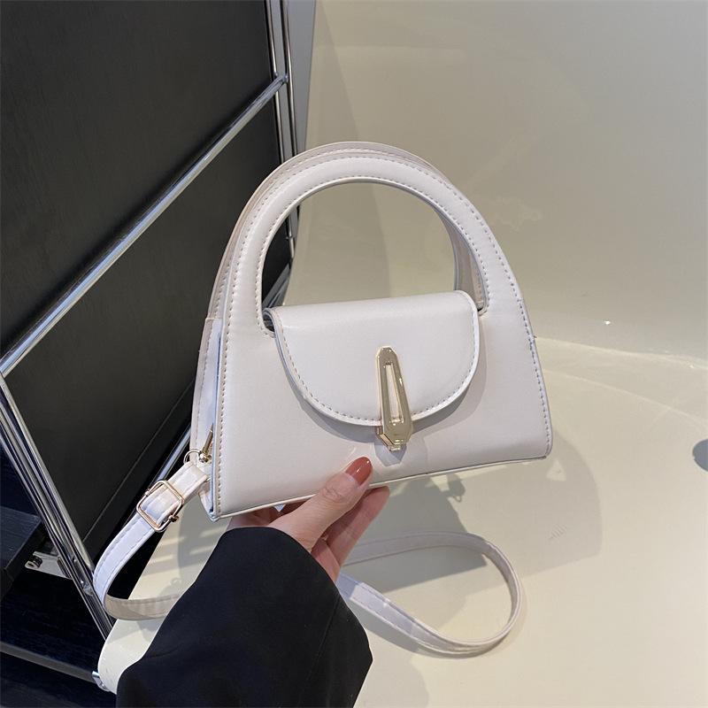 2025 spring fashion simple shoulder bag casual messenger bag square bag foreign style handbag червоний
2025 spring fashion simple shoulder bag casual messenger bag square bag foreign style handbag червоний