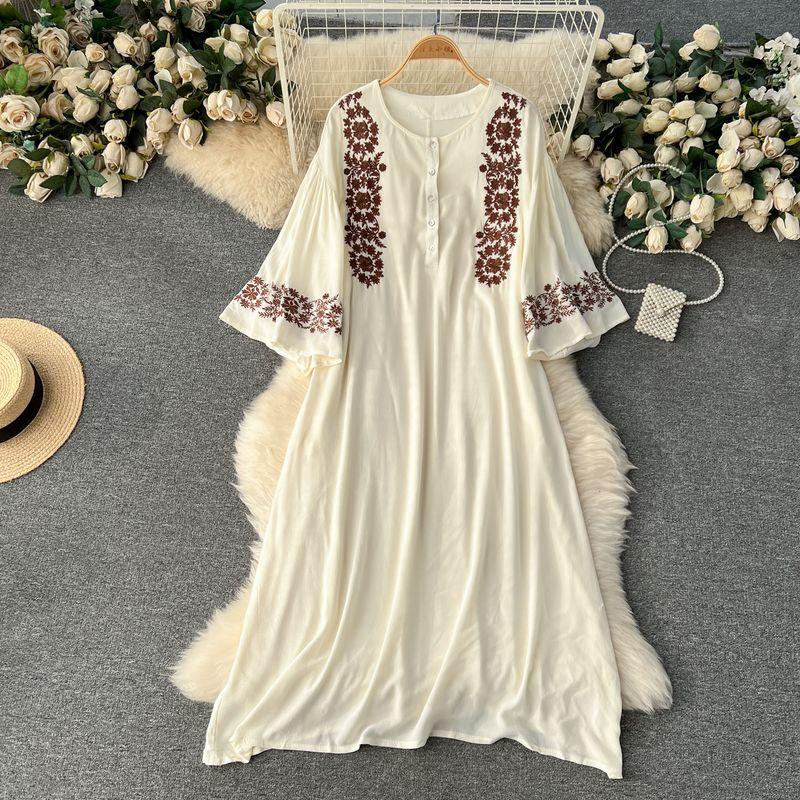 Spring Clothing Ethnic Style Retro Embroidered Flared Sleeve Dress Coffee with white background One size
Spring Clothing Ethnic Style Retro Embroidered Flared Sleeve Dress Coffee with white background One size