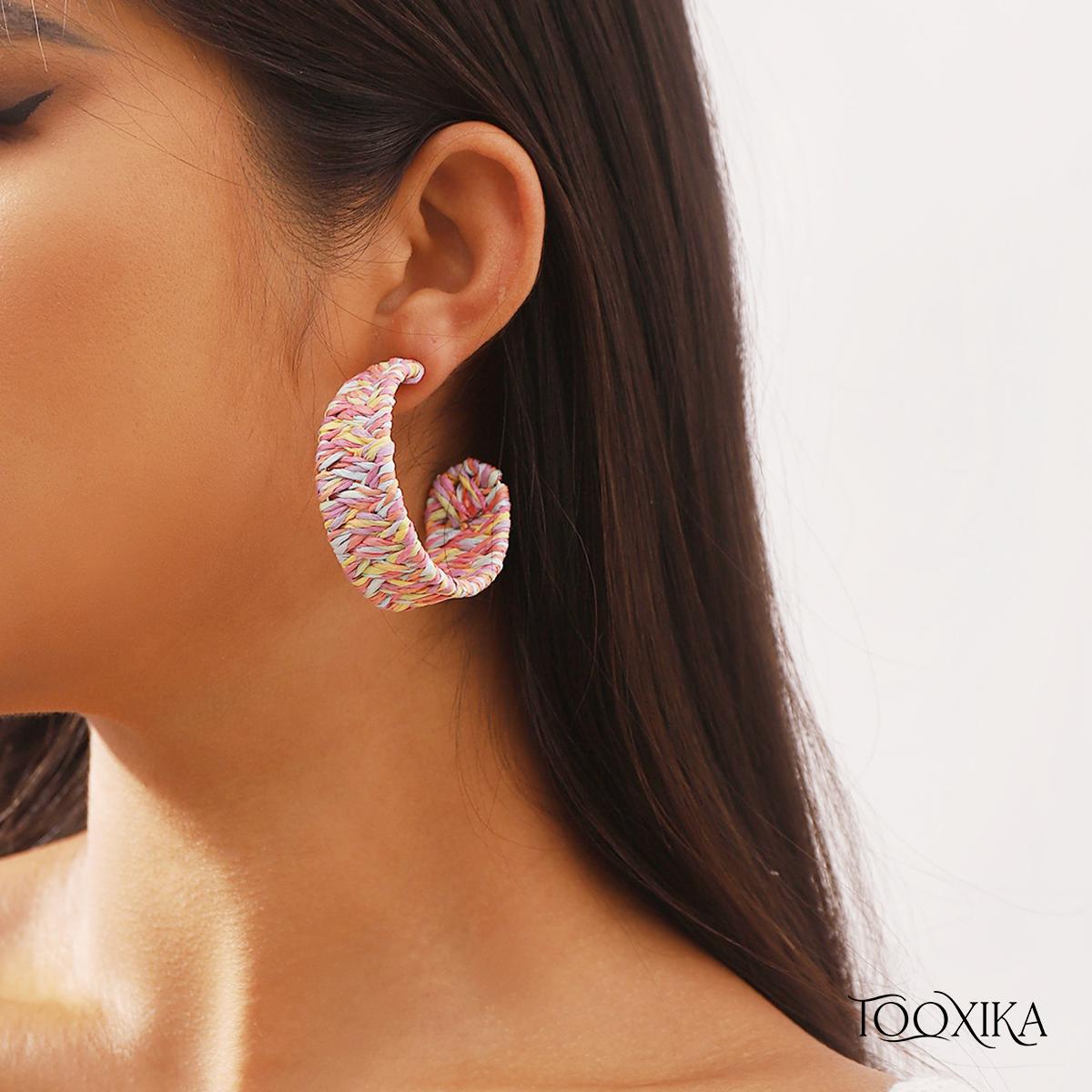 Tooxika Niche Design Raffia Braided C-shaped Earrings Bohemian Summer New Sweet Personality Earrings
Tooxika Niche Design Raffia Braided C-shaped Earrings Bohemian Summer New Sweet Personality Earrings
