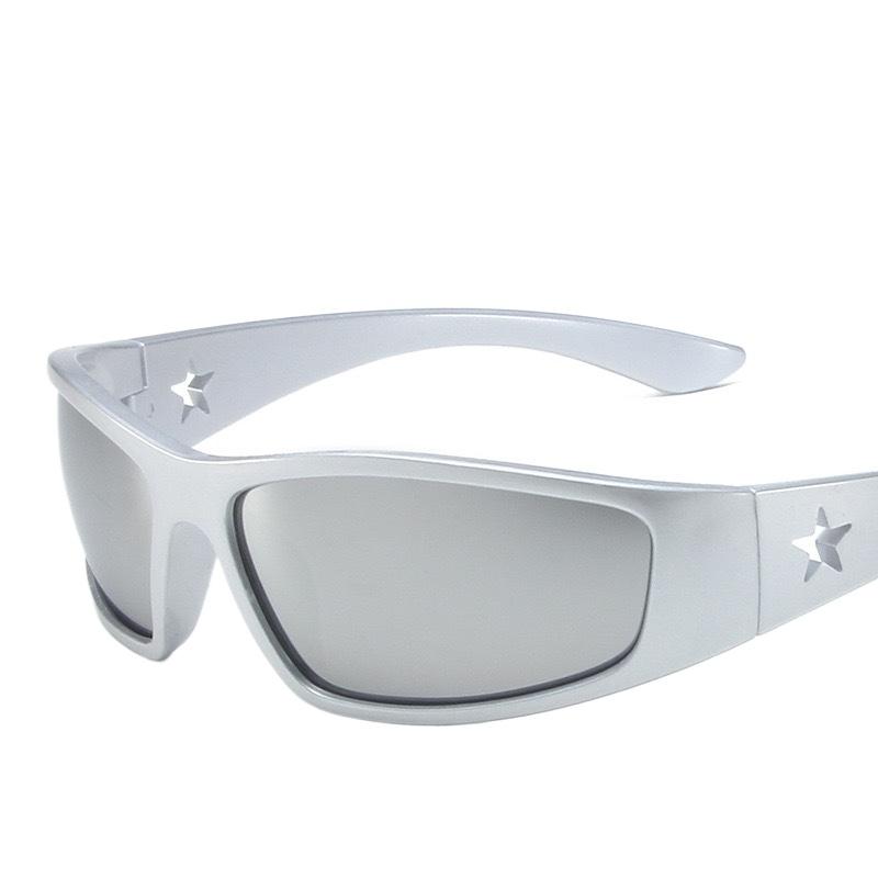 Y2k Latest Punk Classic Sun shades For Men Women Luxury Designer Sun Eyewear Men s Fashion Classic Shades UV400 Eyewear 1PC
Y2k Latest Punk Classic Sun shades For Men Women Luxury Designer Sun Eyewear Men s Fashion Classic Shades UV400 Eyewear 1PC