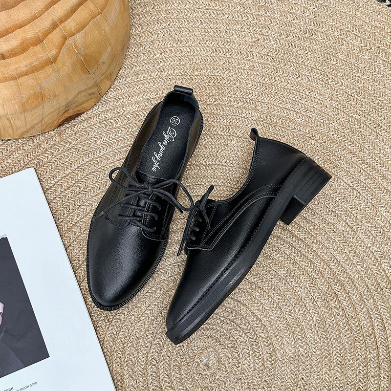 white shoes women s spring and autumn leather medium heel thick heel versatile pointed head lace-up college style casual shoes work single shoes 34 чорний
white shoes women s spring and autumn leather medium heel thick heel versatile pointed head lace-up college style casual shoes work single shoes 34 чорний