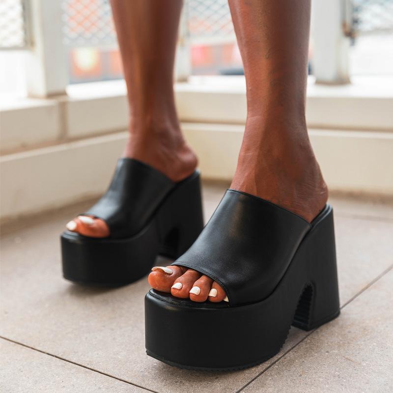 Thick heel high heels 2025 spring and summer new fashion women s shoes fish mouth open toe super high platform slippers women s outer wear 43 чорний
Thick heel high heels 2025 spring and summer new fashion women s shoes fish mouth open toe super high platform slippers women s outer wear 43 чорний
