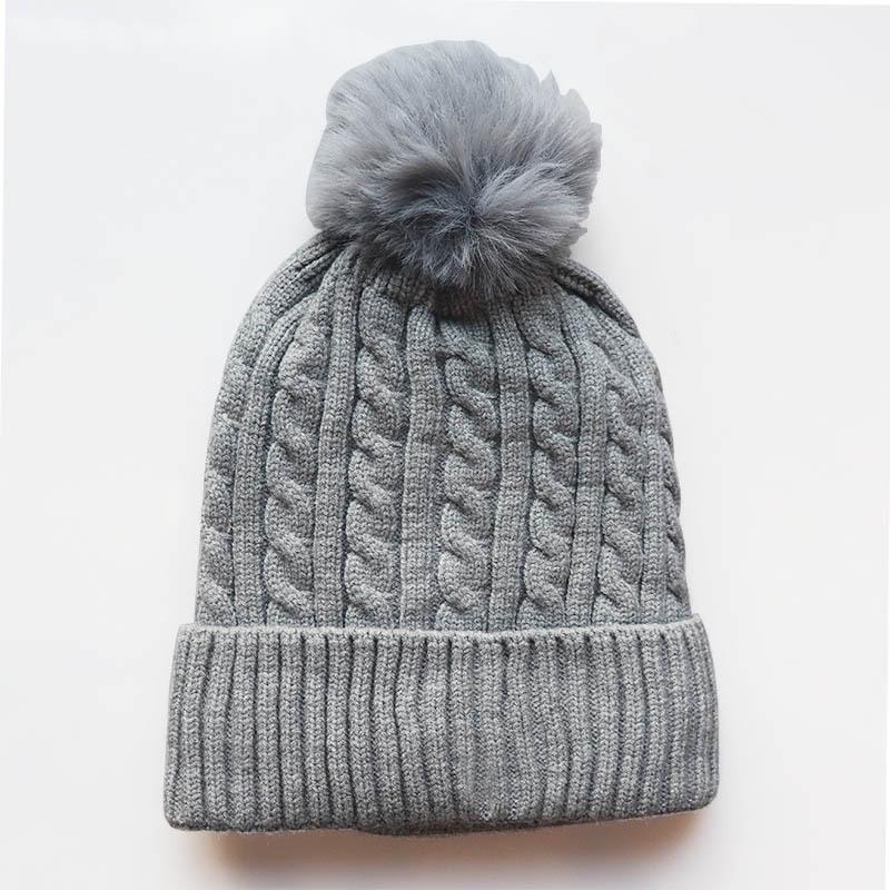 European and American style unisex super elastic soft beanie with fleece lining, warm cable knit hat for autumn and winter Adjustable сірий колір
European and American style unisex super elastic soft beanie with fleece lining, warm cable knit hat for autumn and winter Adjustable сірий колір